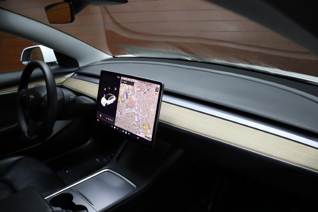 Used 2023 Tesla Model 3 Standard Range RWD image 40