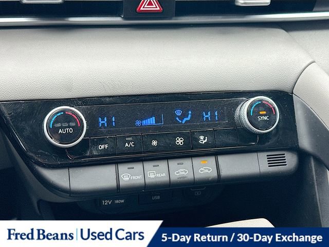 Used 2023 Hyundai Elantra SEL image 17
