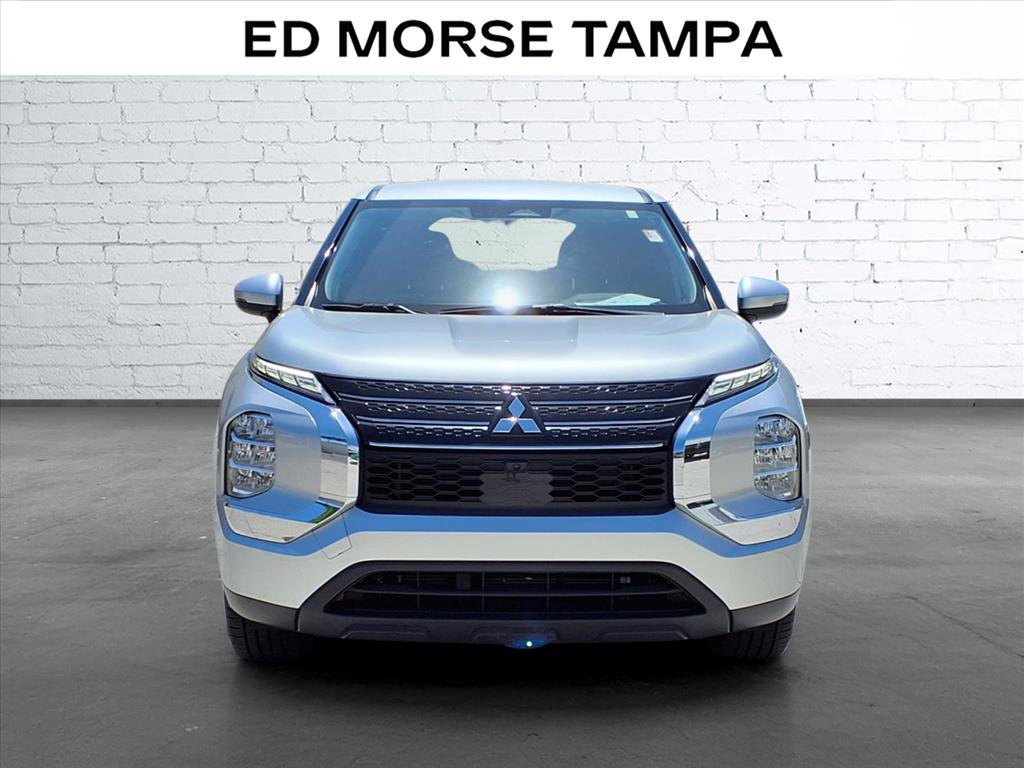 Used 2022 Mitsubishi Outlander ES image 6