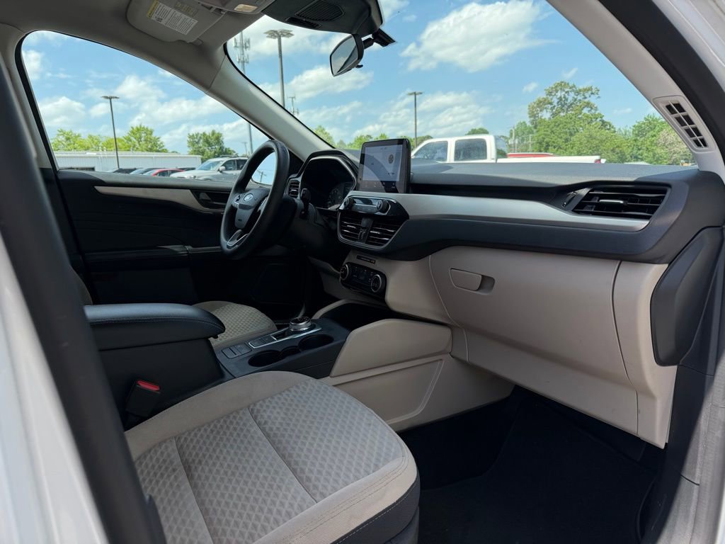 Used 2022 Ford Escape SE FWD image 28