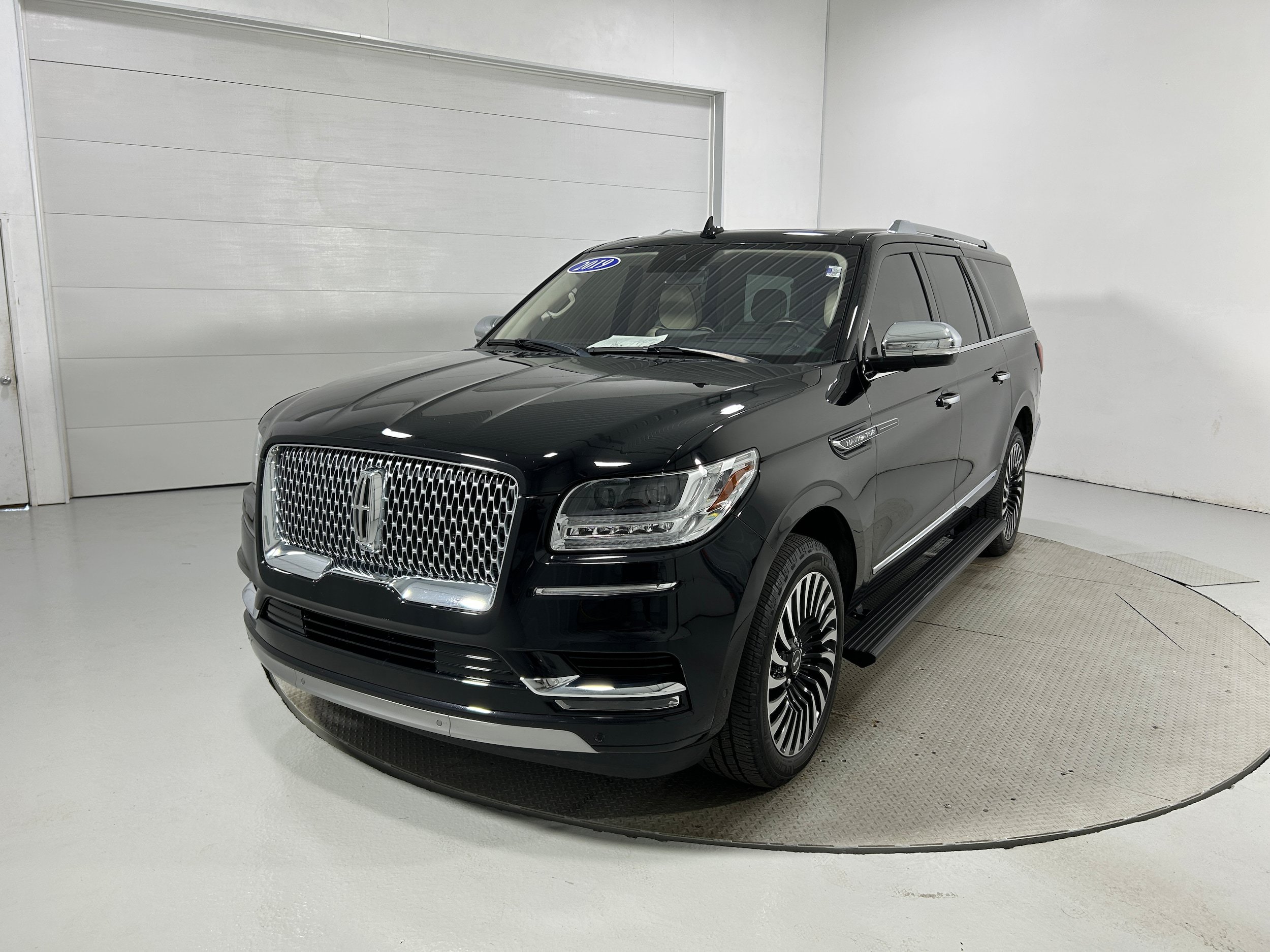 Used 2019 Lincoln Navigator L Black Label AWD/4WD image 21