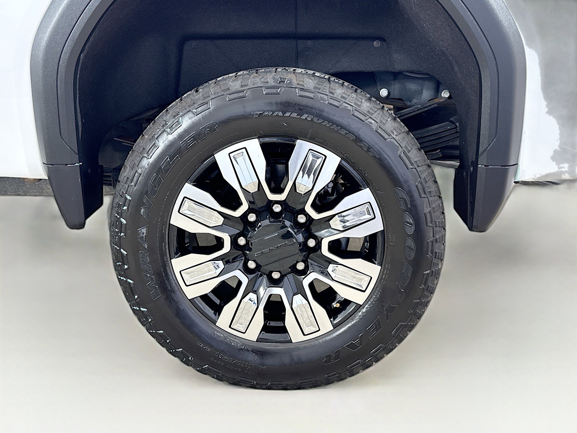 Used 2024 GMC Sierra 3500 Denali w/ Denali Reserve Package image 33