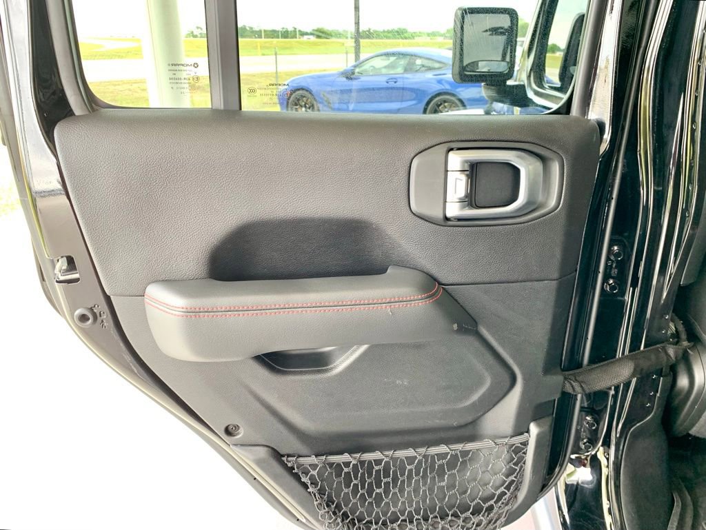 Used 2020 Jeep Gladiator Rubicon AWD/4WD image 18