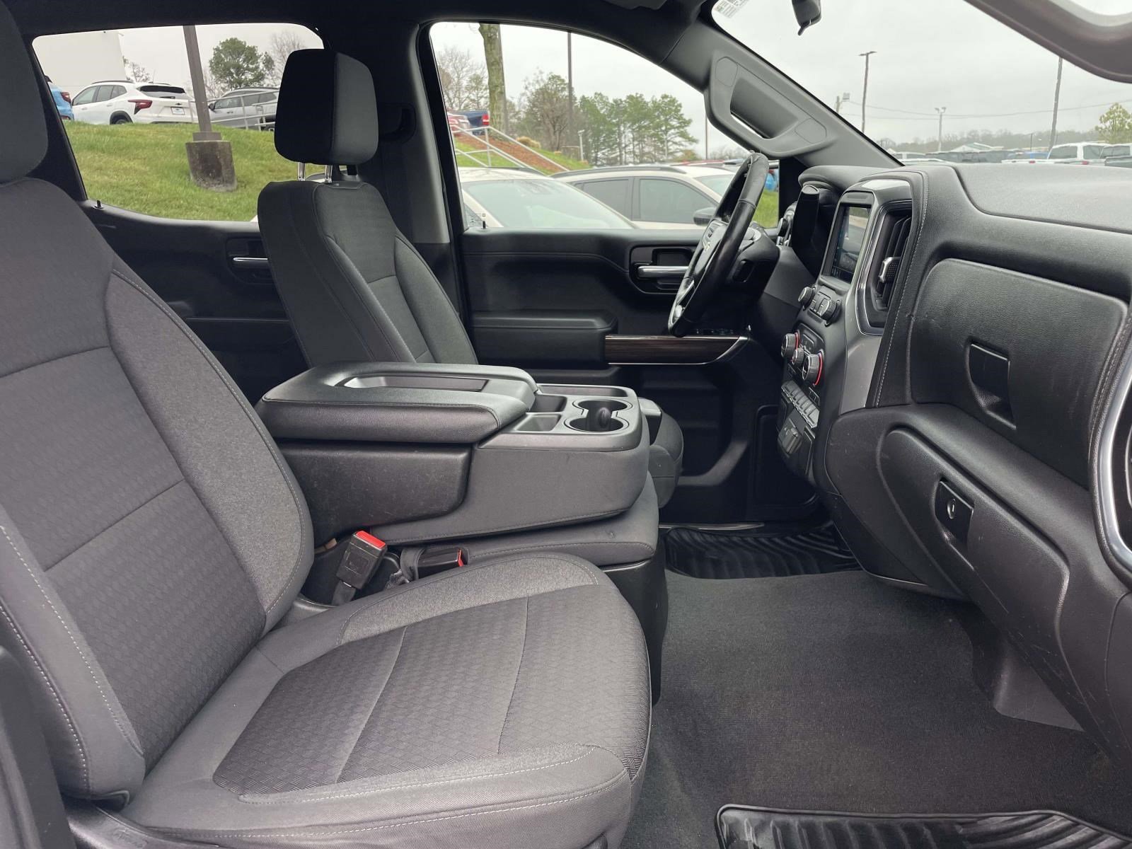 Used 2021 Chevrolet Silverado 1500 LT image 14