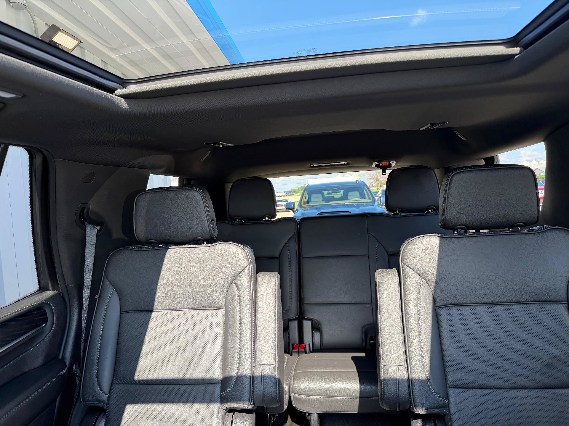Used 2022 GMC Yukon Denali AWD/4WD image 19