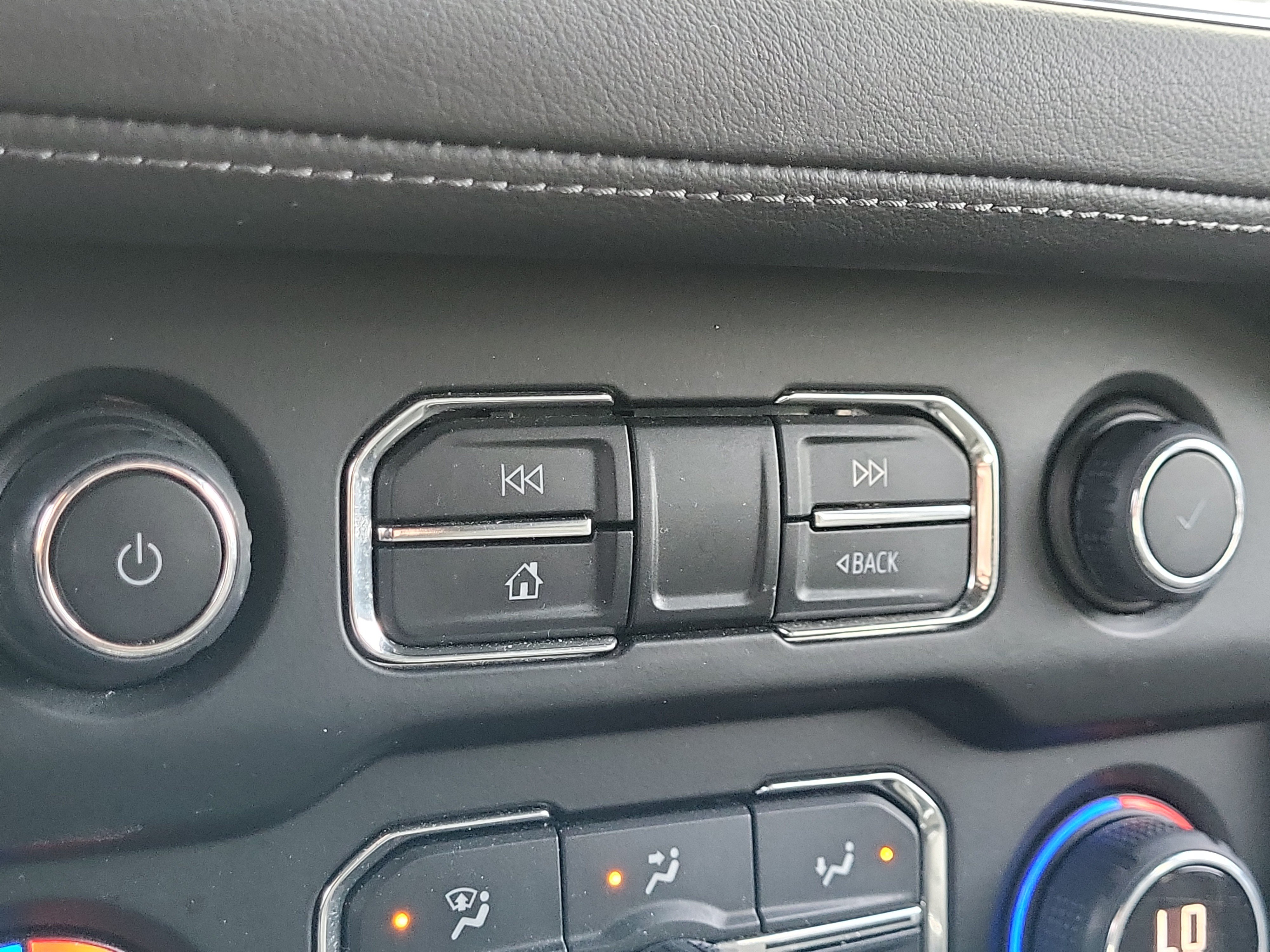 Used 2021 Chevrolet Tahoe Z71 AWD/4WD image 24