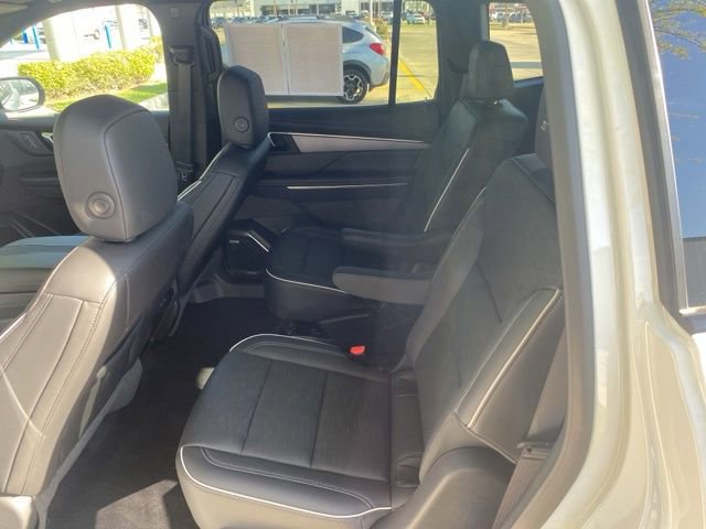 Used 2025 Buick Enclave Sport Touring image 27