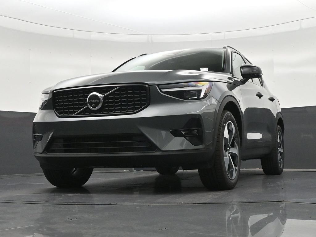 New 2026 Volvo XC40 B5 Plus w/ Climate Package AWD/4WD image 29