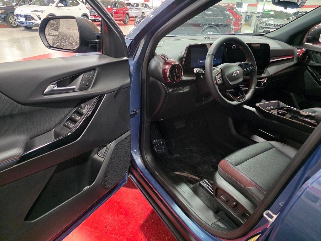 Used 2026 Chevrolet Equinox RS w/ Convenience Package III image 11