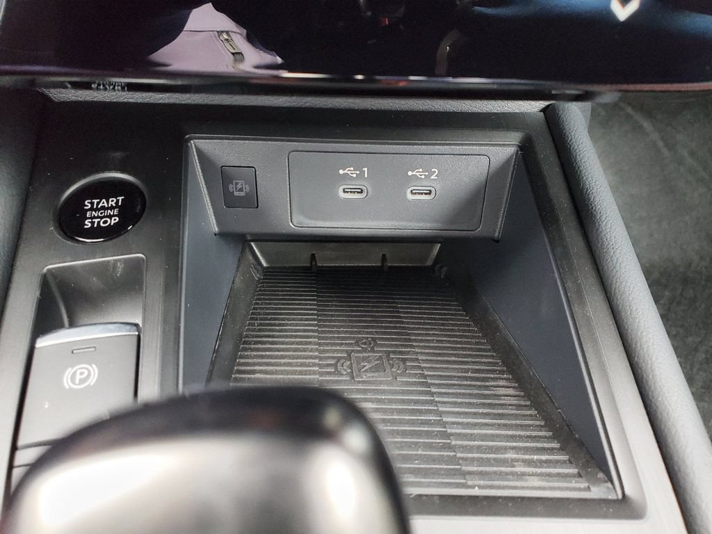 New 2026 Nissan Kicks SR w/ SR Premium Package FWD image 28