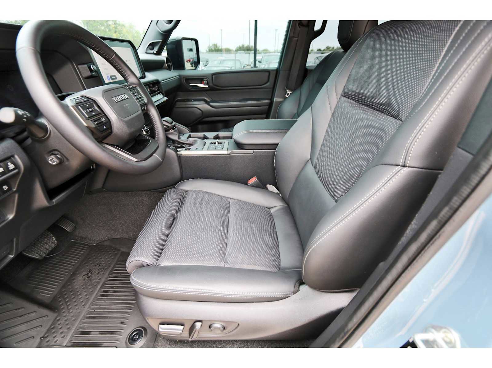 Used 2025 Toyota Land Cruiser w/ Premium Package AWD/4WD image 11