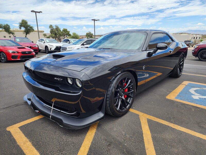 Used 2016 Dodge Challenger SRT Hellcat RWD image 7