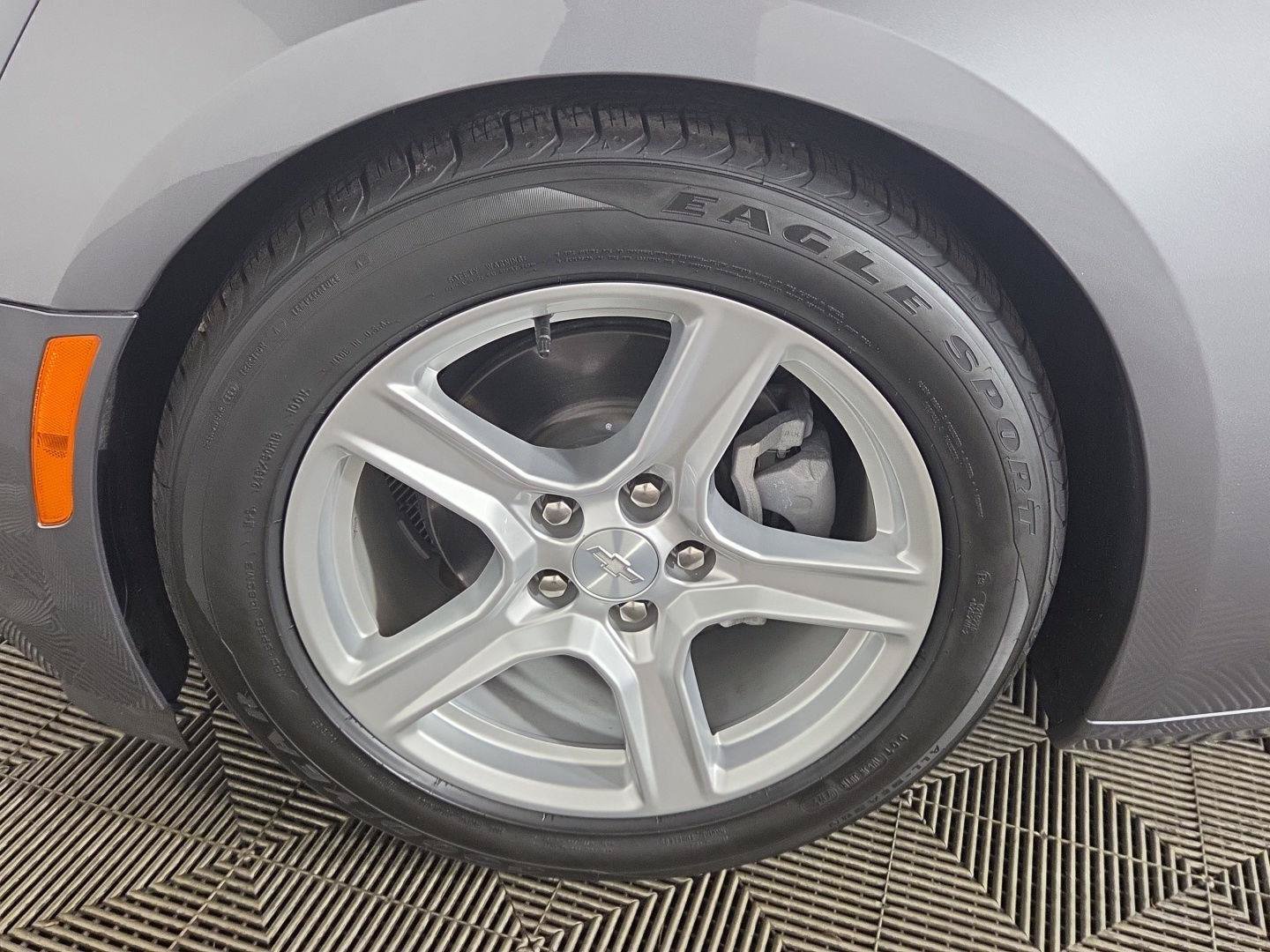 Used 2022 Chevrolet Camaro LT RWD image 10