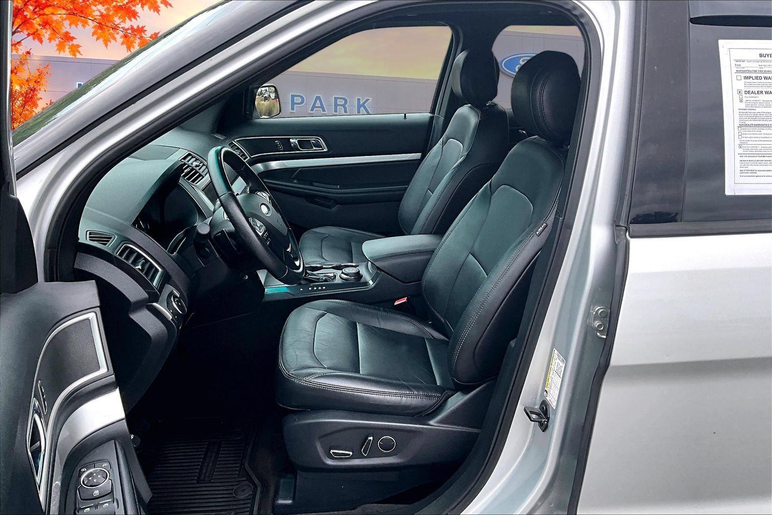 Used 2016 Ford Explorer XLT AWD/4WD image 21