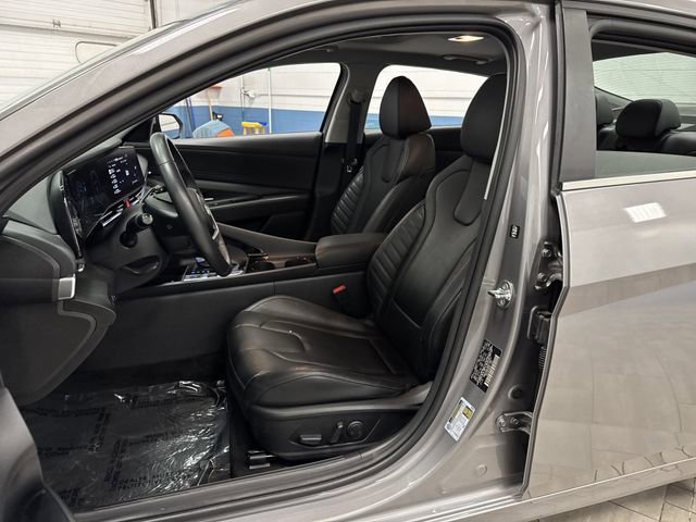Used 2024 Hyundai Elantra Limited image 4