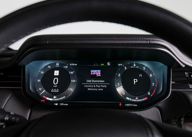 Used 2025 Land Rover Range Rover Sport Dynamic SE image 17