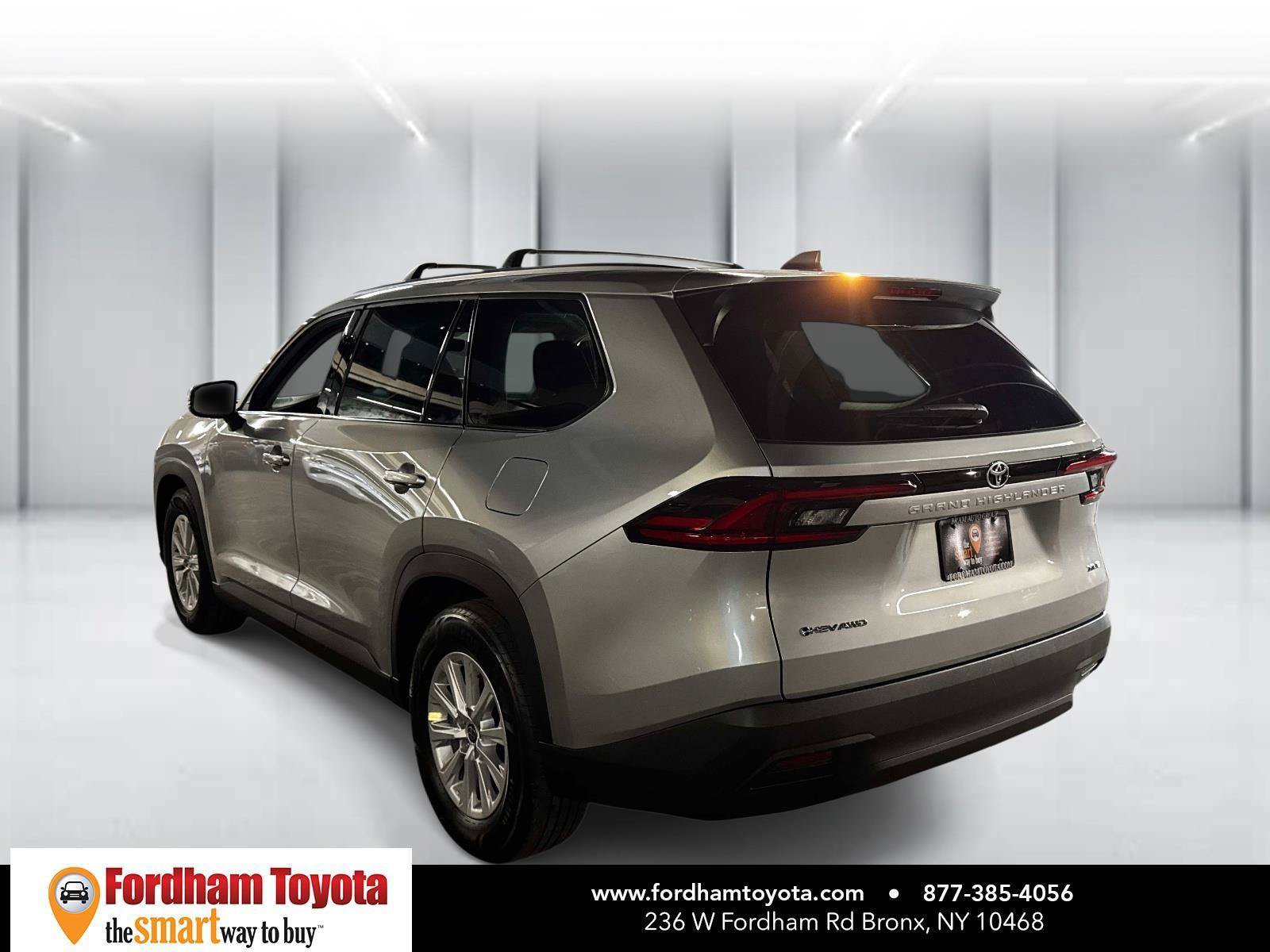 Certified 2025 Toyota Grand Highlander AWD Hybrid image 6