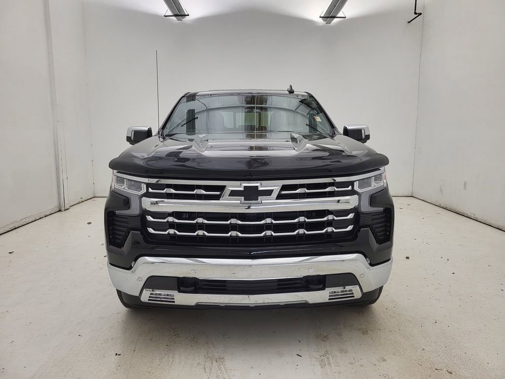 Used 2025 Chevrolet Silverado 1500 LTZ w/ LTZ Premium Package image 31