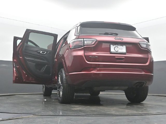 Used 2022 Jeep Compass High Altitude AWD/4WD image 58
