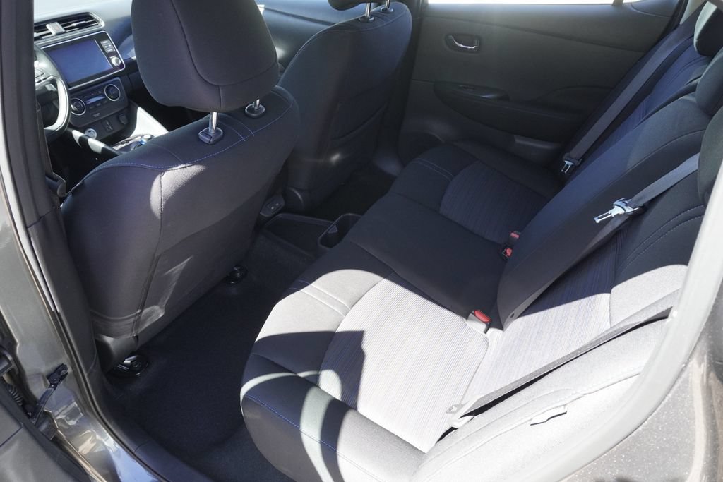 Used 2025 Nissan Leaf S FWD image 29