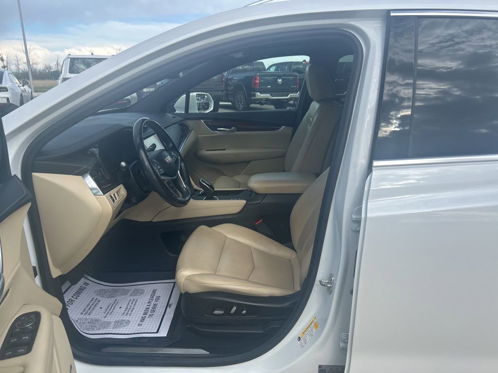 Used 2019 Cadillac XT5 Premium Luxury AWD/4WD image 10