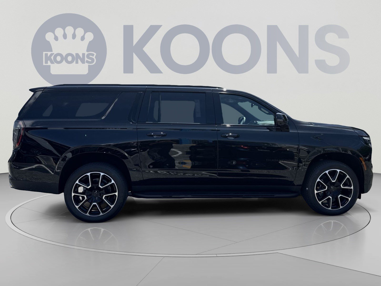 New 2026 Chevrolet Suburban RST w/ RST Capability Package AWD/4WD image 5