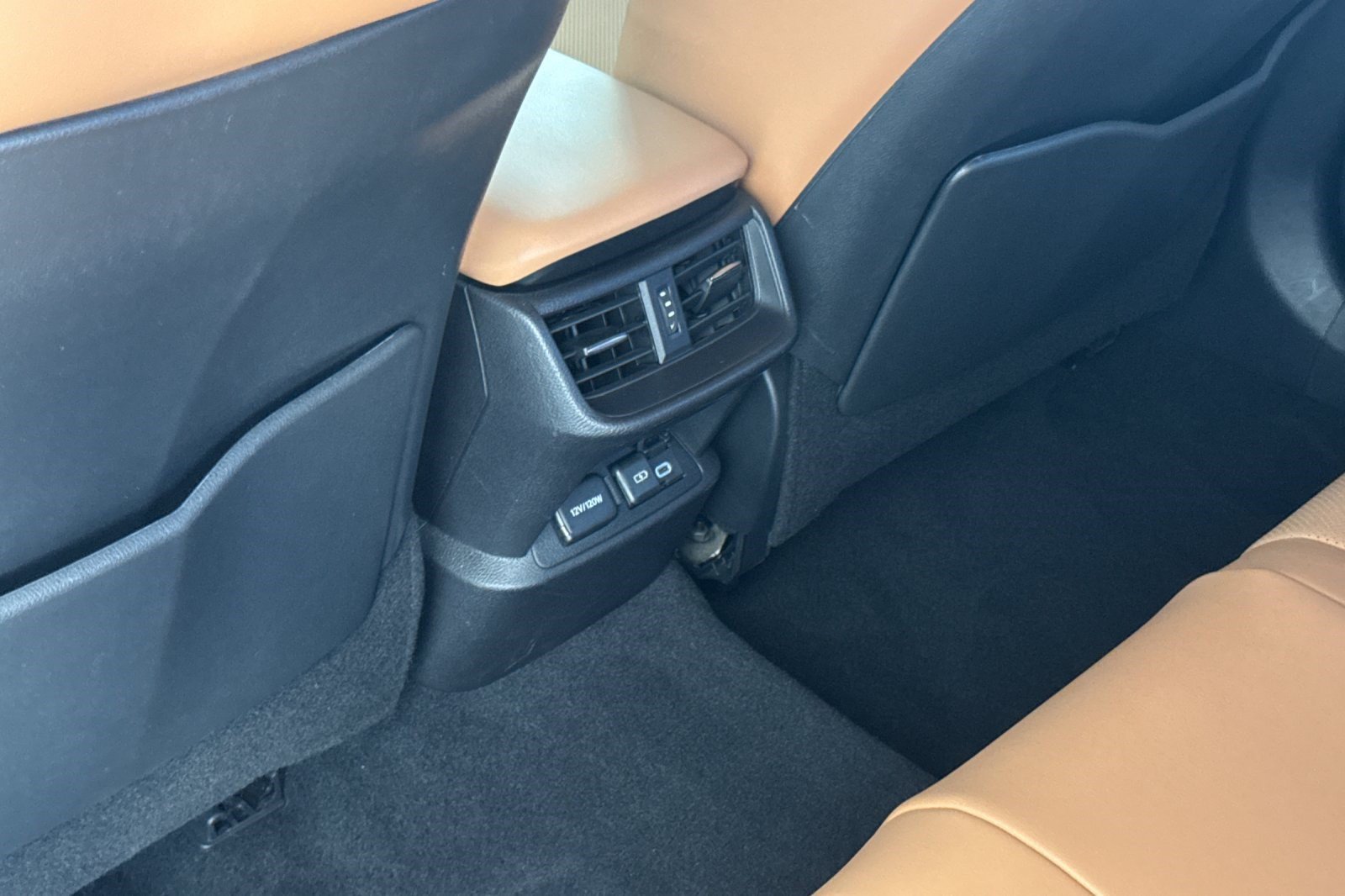 Certified 2024 Lexus ES 300h w/ Premium Package FWD image 16
