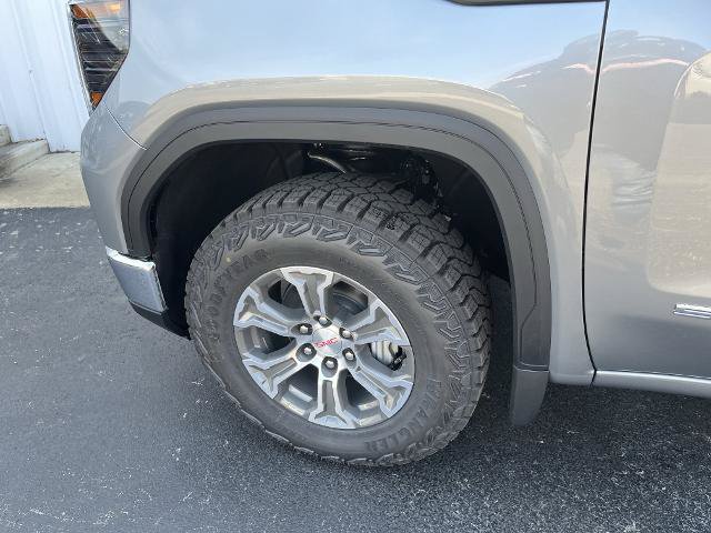 New 2026 GMC Sierra 1500 Pro AWD/4WD image 2