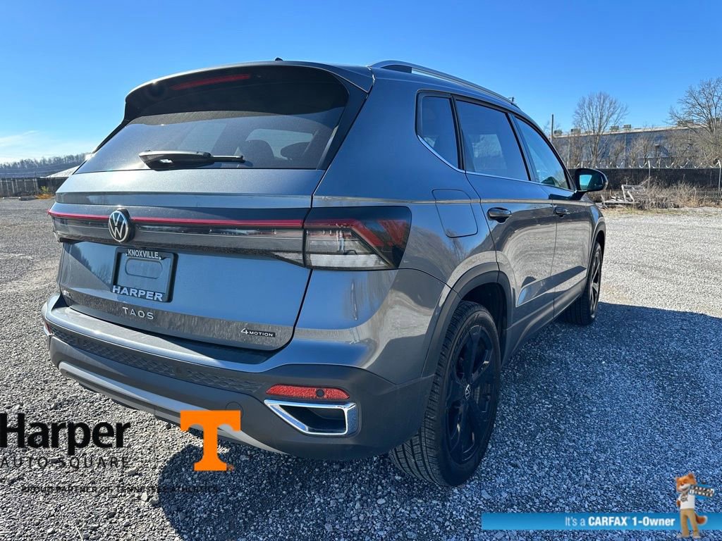 Used 2025 Volkswagen Taos SEL w/ Black Wheel Plus Package image 5