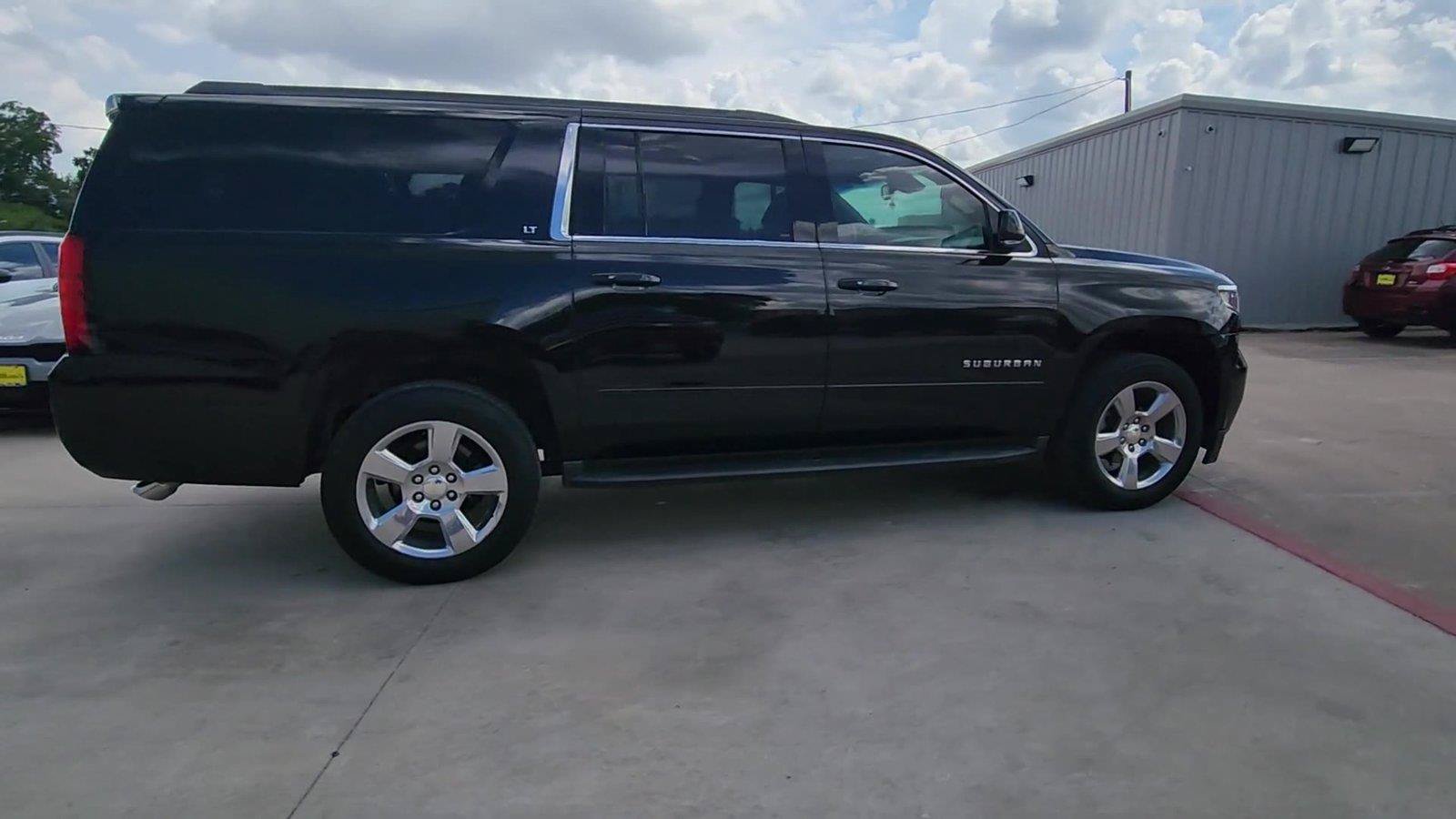 Used 2019 Chevrolet Suburban LT RWD image 9