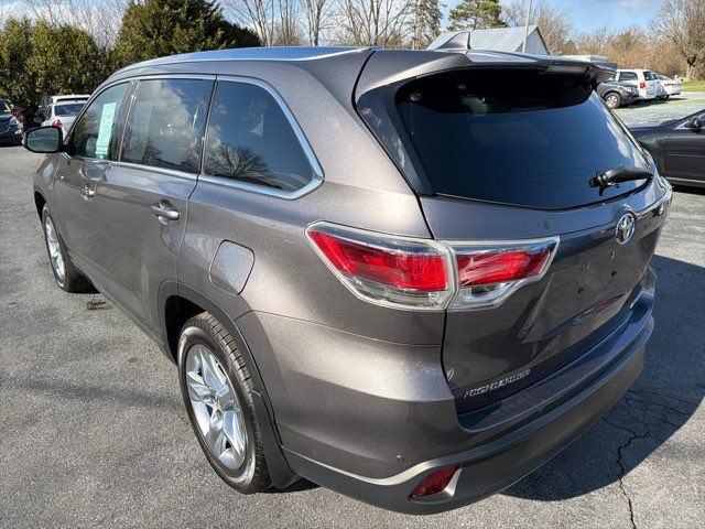 Used 2015 Toyota Highlander Limited Platinum AWD/4WD image 10