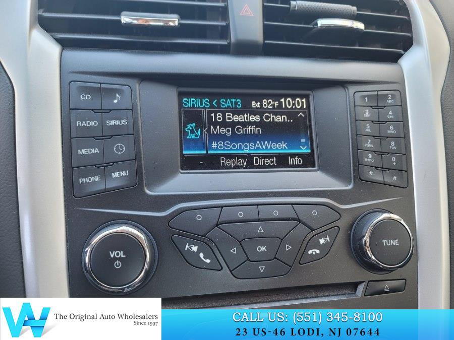 Used 2014 Ford Fusion SE FWD image 18