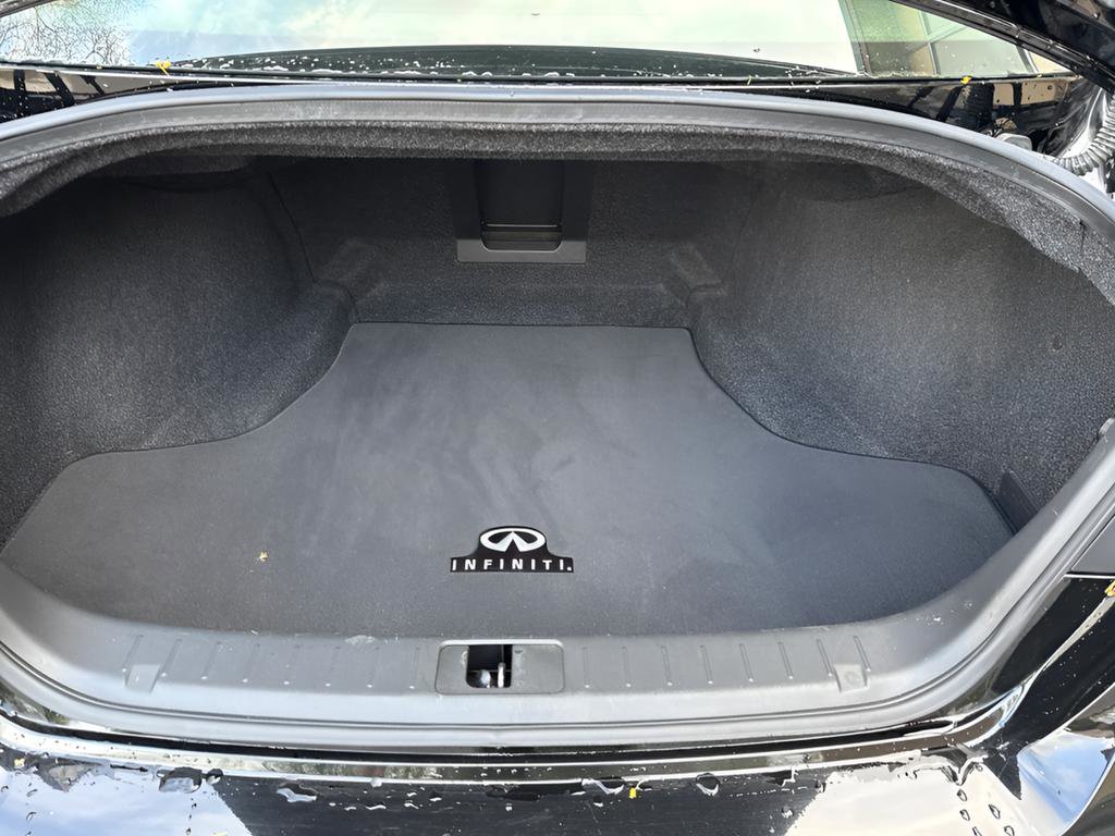 Used 2017 INFINITI Q70 L 3.7 AWD/4WD image 12