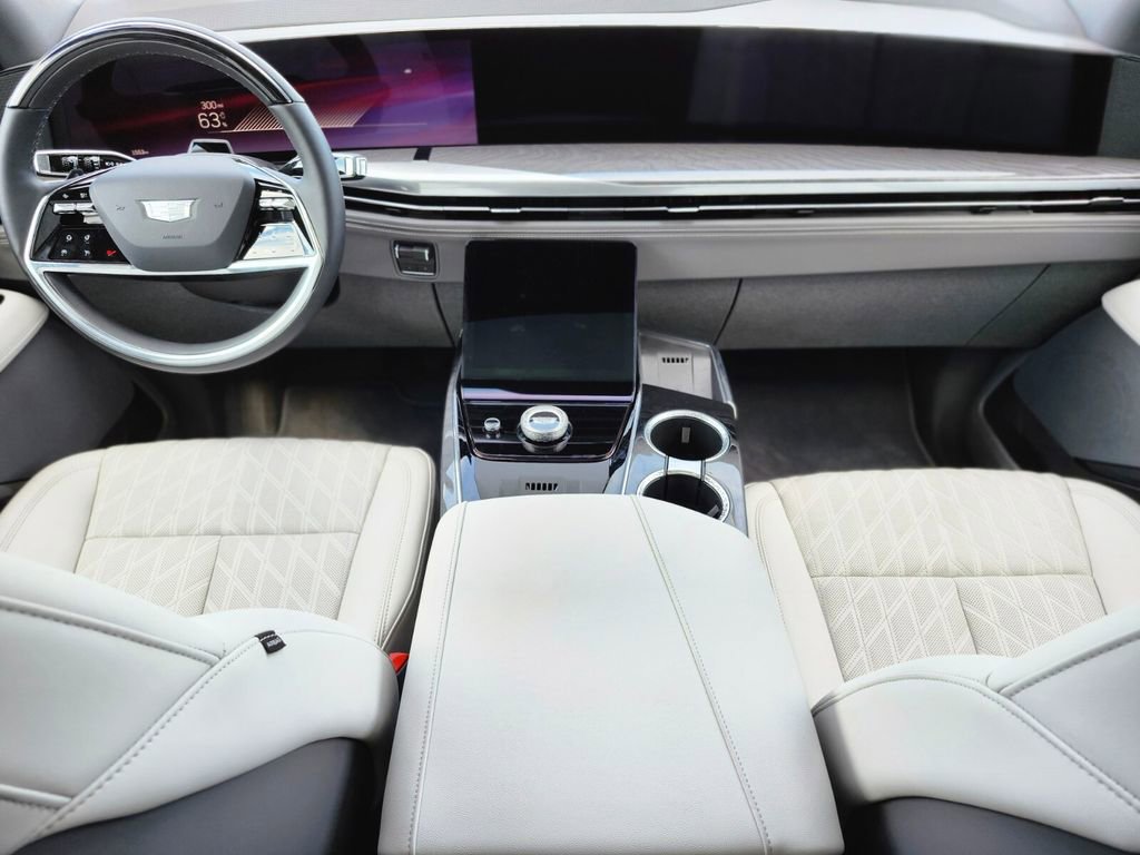 Used 2025 Cadillac Escalade IQ Luxury 1 w/ LPO, Radiant Package image 10