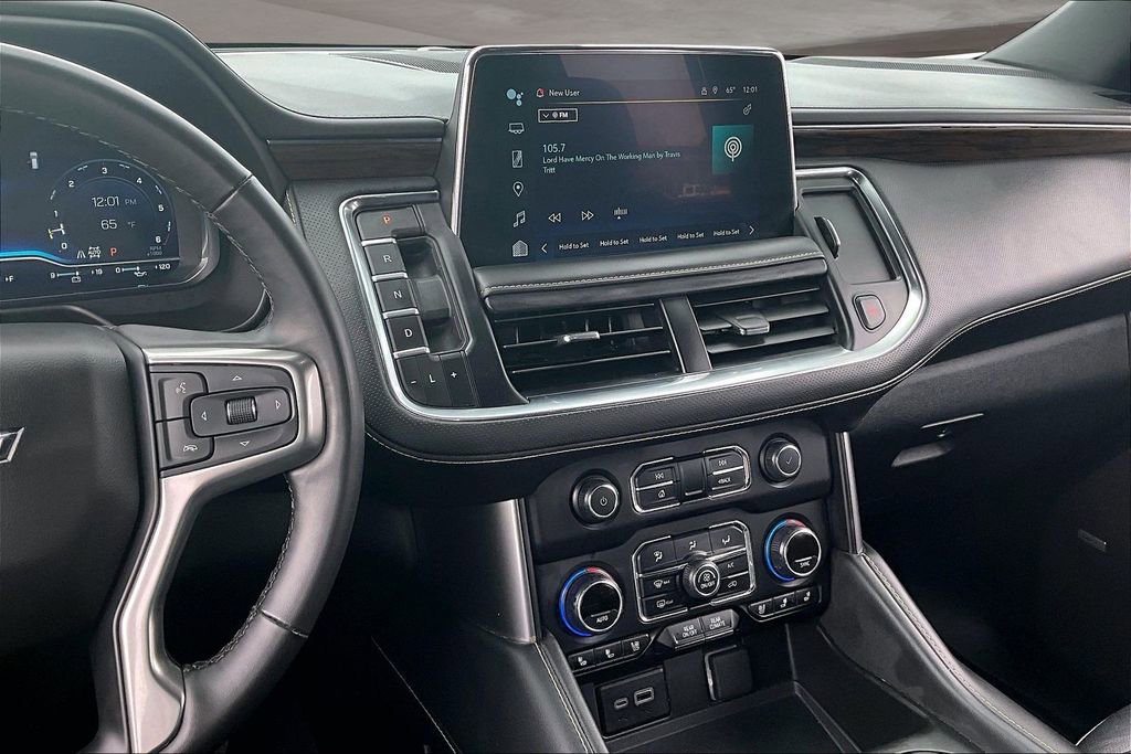 Used 2024 Chevrolet Suburban Premier image 9