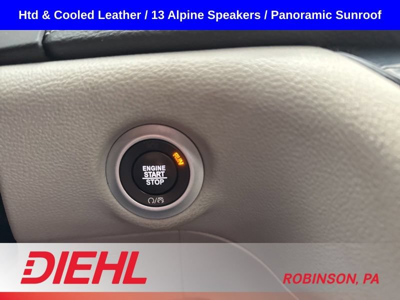 Used 2023 Chrysler Pacifica Limited FWD image 33