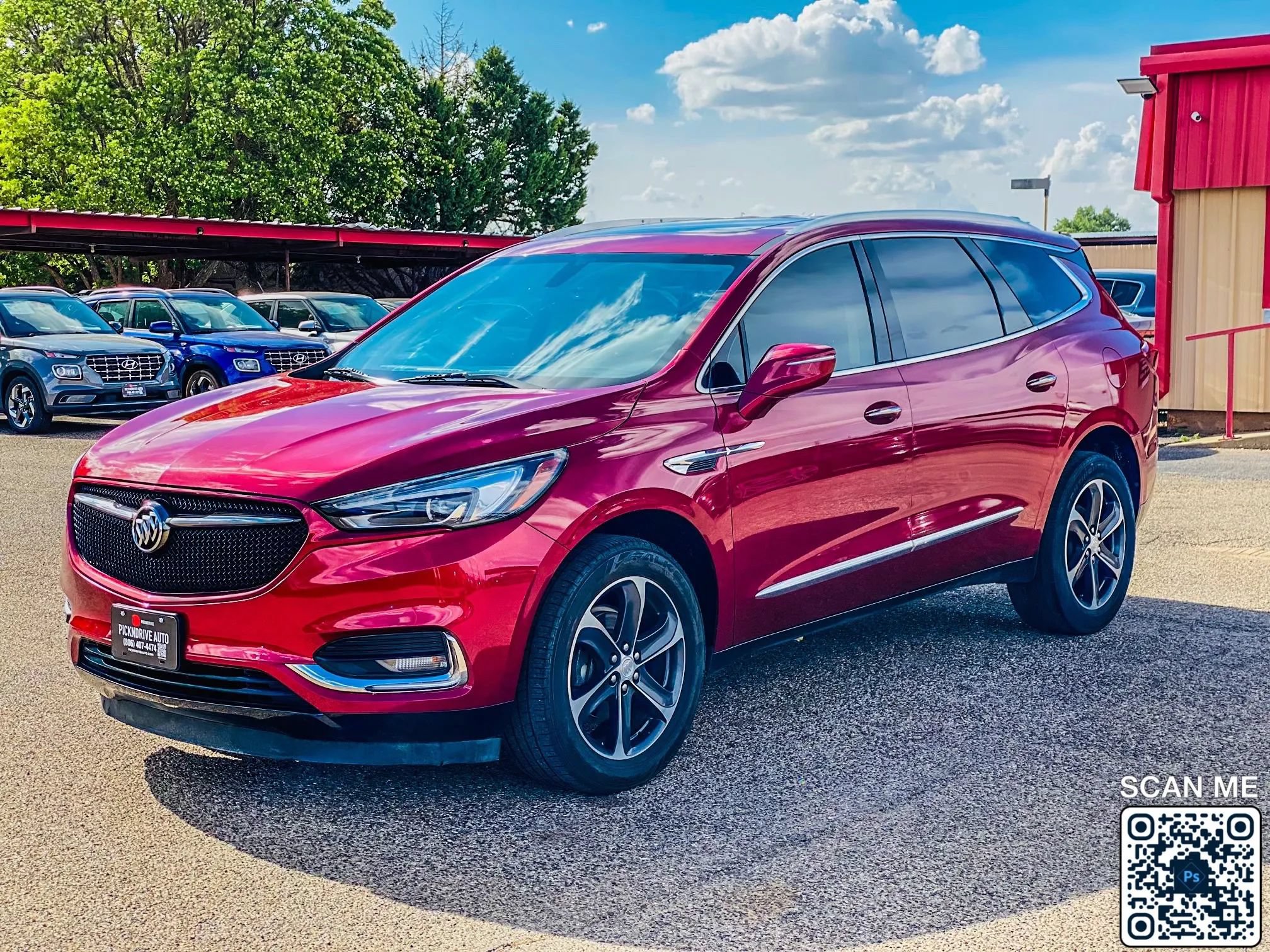 Used 2020 Buick Enclave Essence w/ Sport Touring Edition FWD image 4