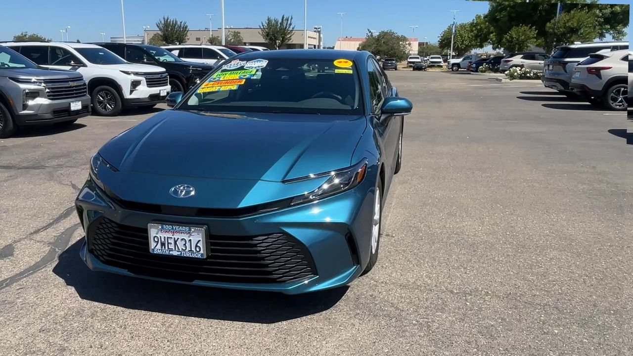 Used 2026 Toyota Camry LE w/ Convenience Package FWD image 2