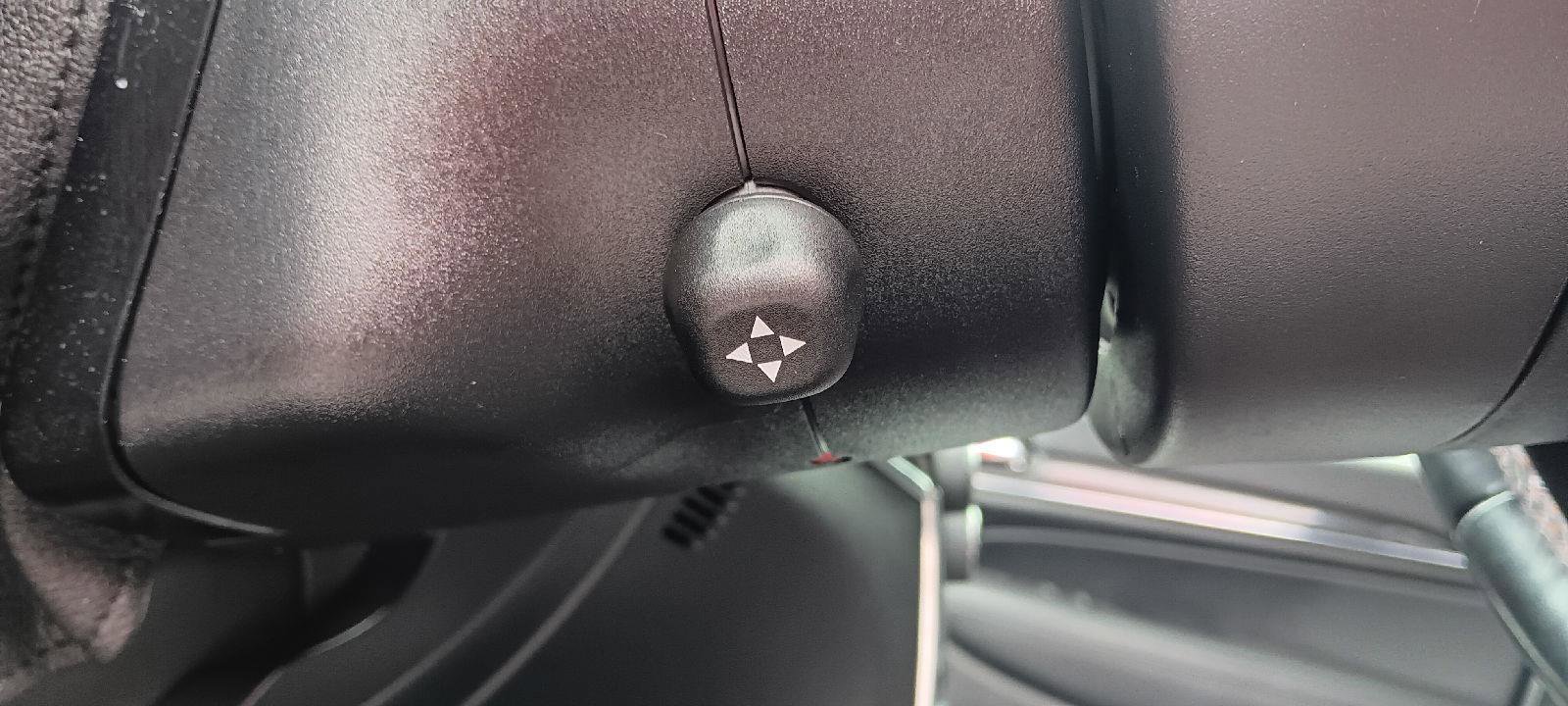 Used 2020 Jeep Grand Cherokee Overland image 12