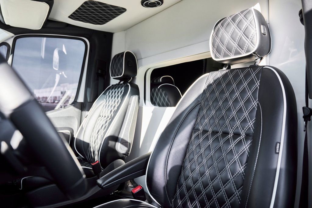 Used 2019 Mercedes-Benz Sprinter 144 image 42