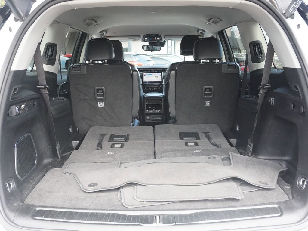 Used 2021 Jeep Grand Cherokee L Limited AWD/4WD image 22