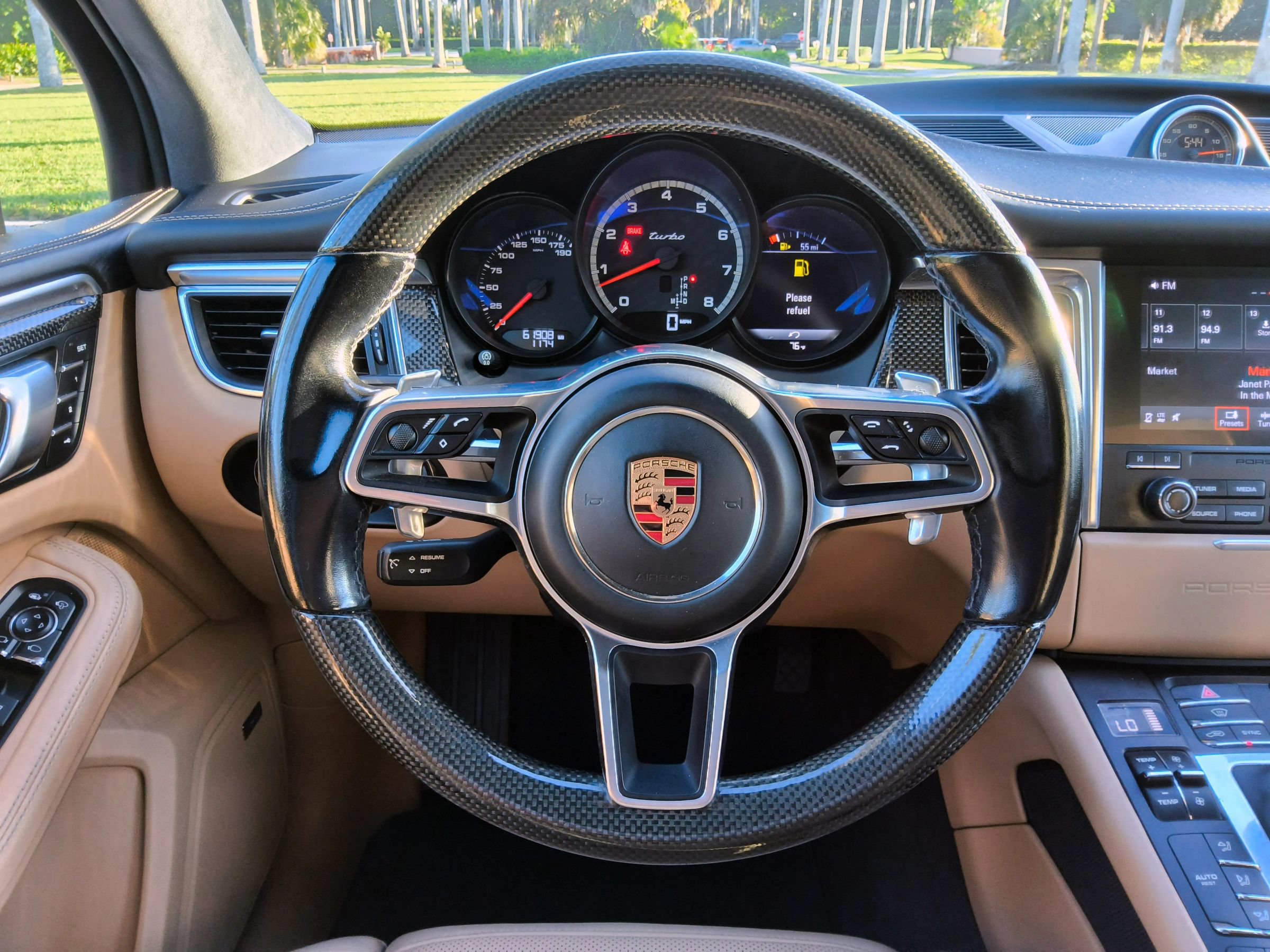 Used 2018 Porsche Macan Turbo AWD/4WD image 12