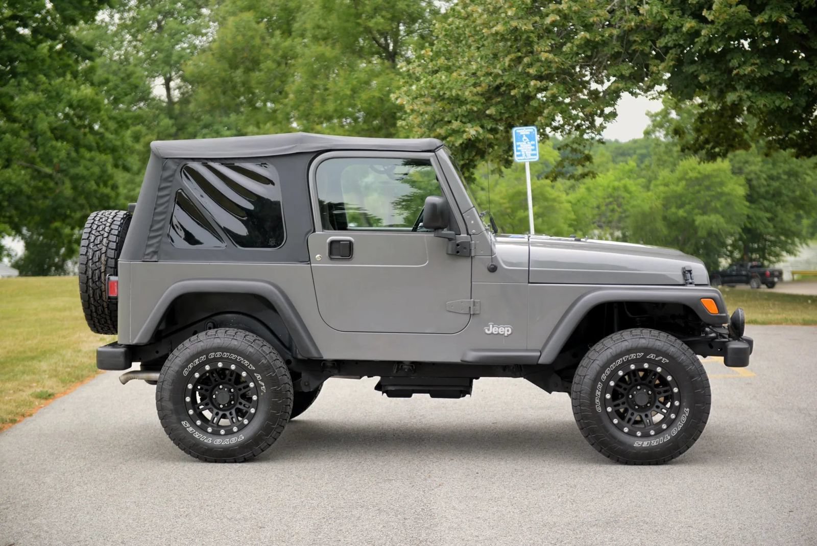 Used 2004 Jeep Wrangler 4WD w/ 30" Tire & Wheel Group image 5