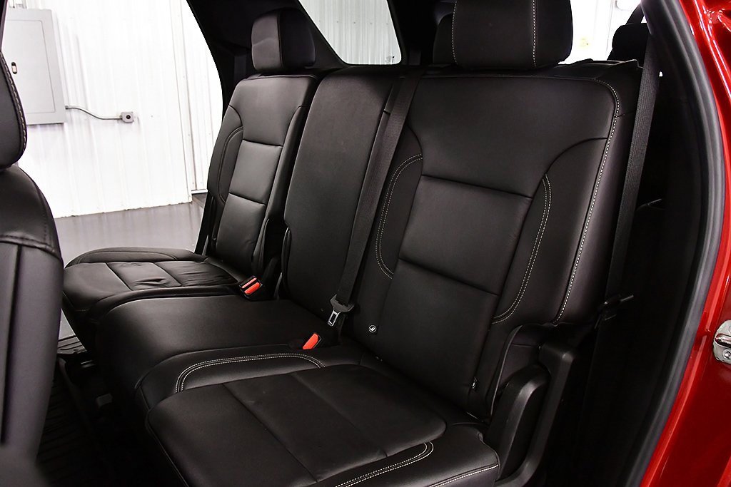 Used 2023 Chevrolet Traverse LT w/ LPO, Floor Liner Package image 29