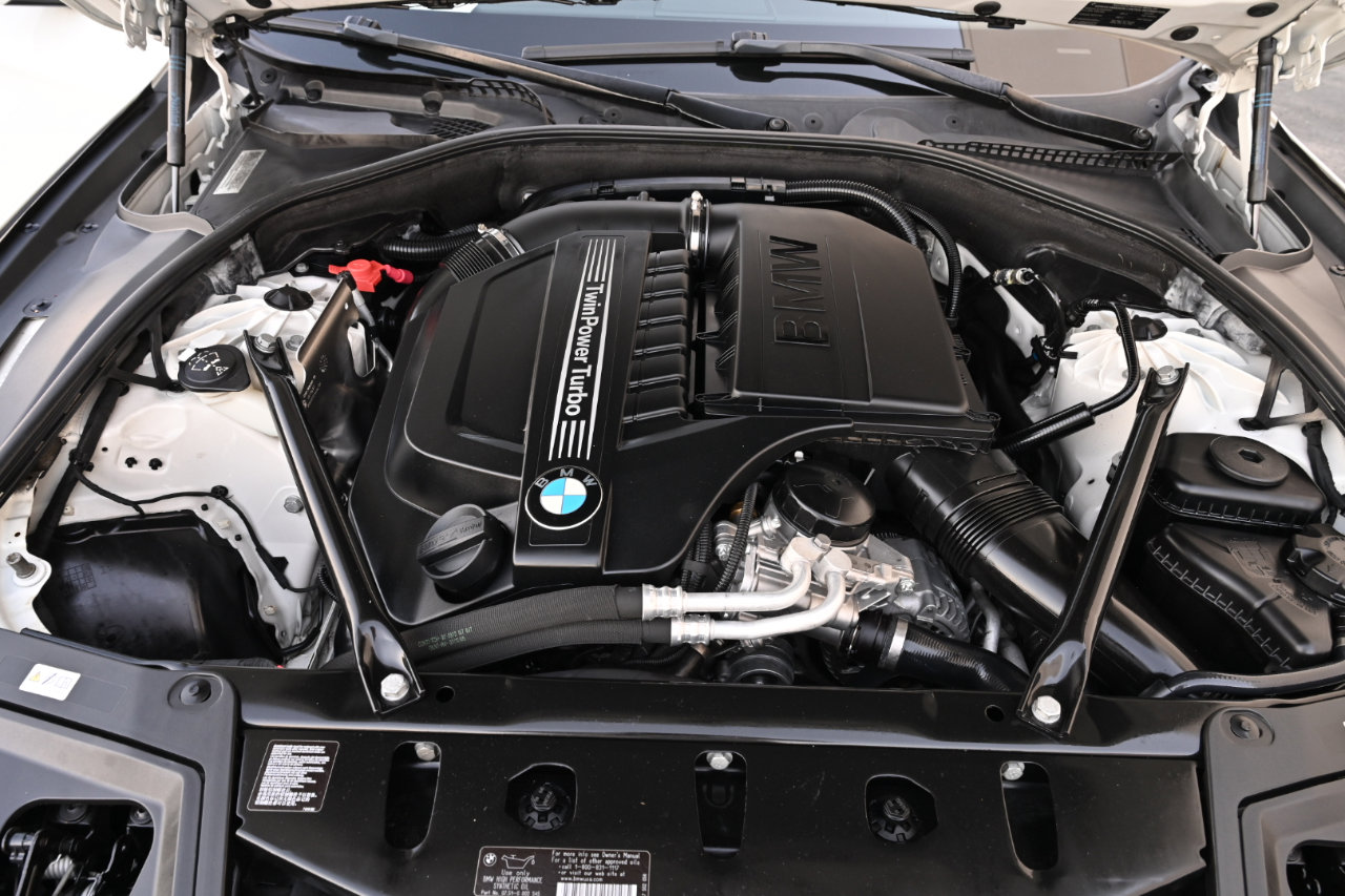 Used 2013 BMW 535i xDrive Sedan image 38