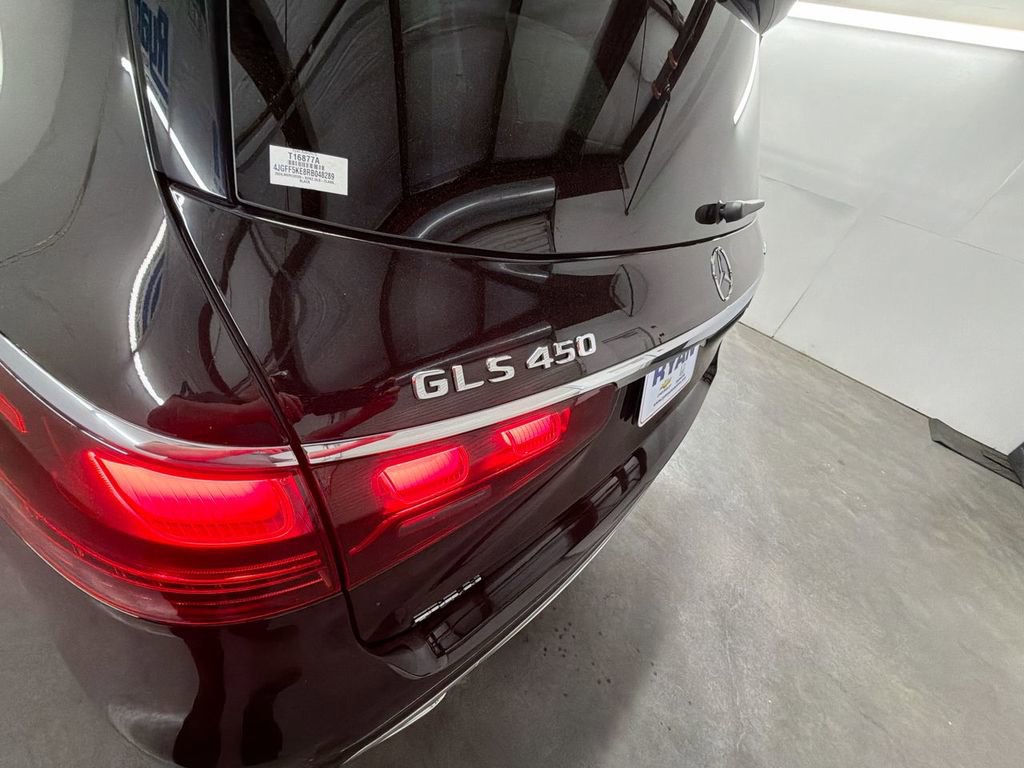 Used 2024 Mercedes-Benz GLS 450 4MATIC image 33