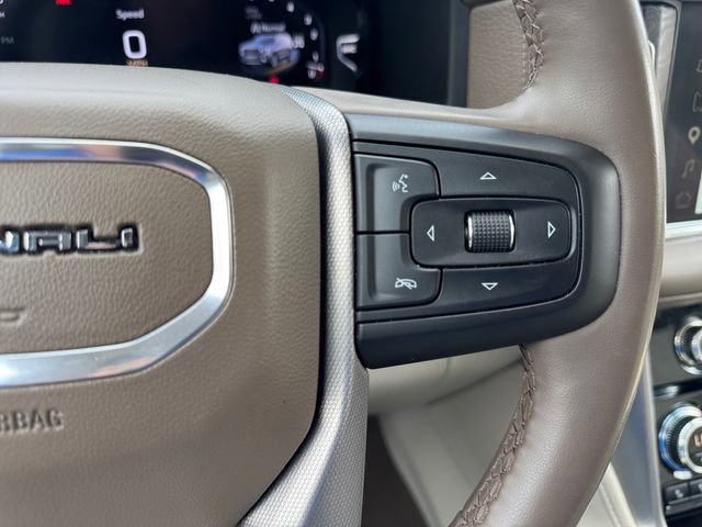 Used 2023 GMC Yukon XL Denali image 15