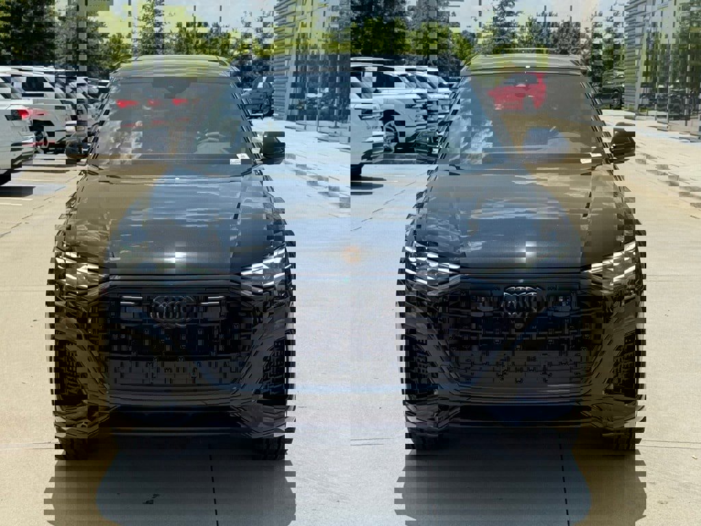 New 2025 Audi Q8 Premium image 8