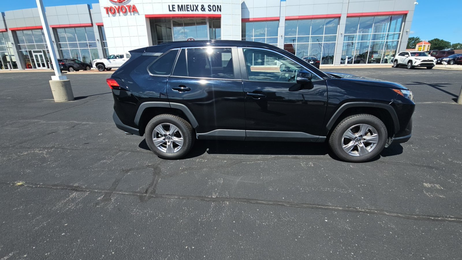Certified 2025 Toyota RAV4 XLE AWD/4WD image 2