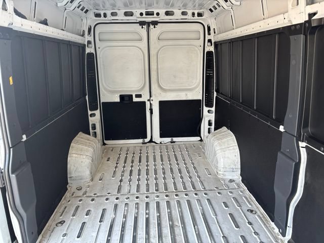 Used 2024 RAM ProMaster 2500 w/ Convenience Group FWD image 23